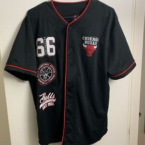 Chicago bulls button up shirt